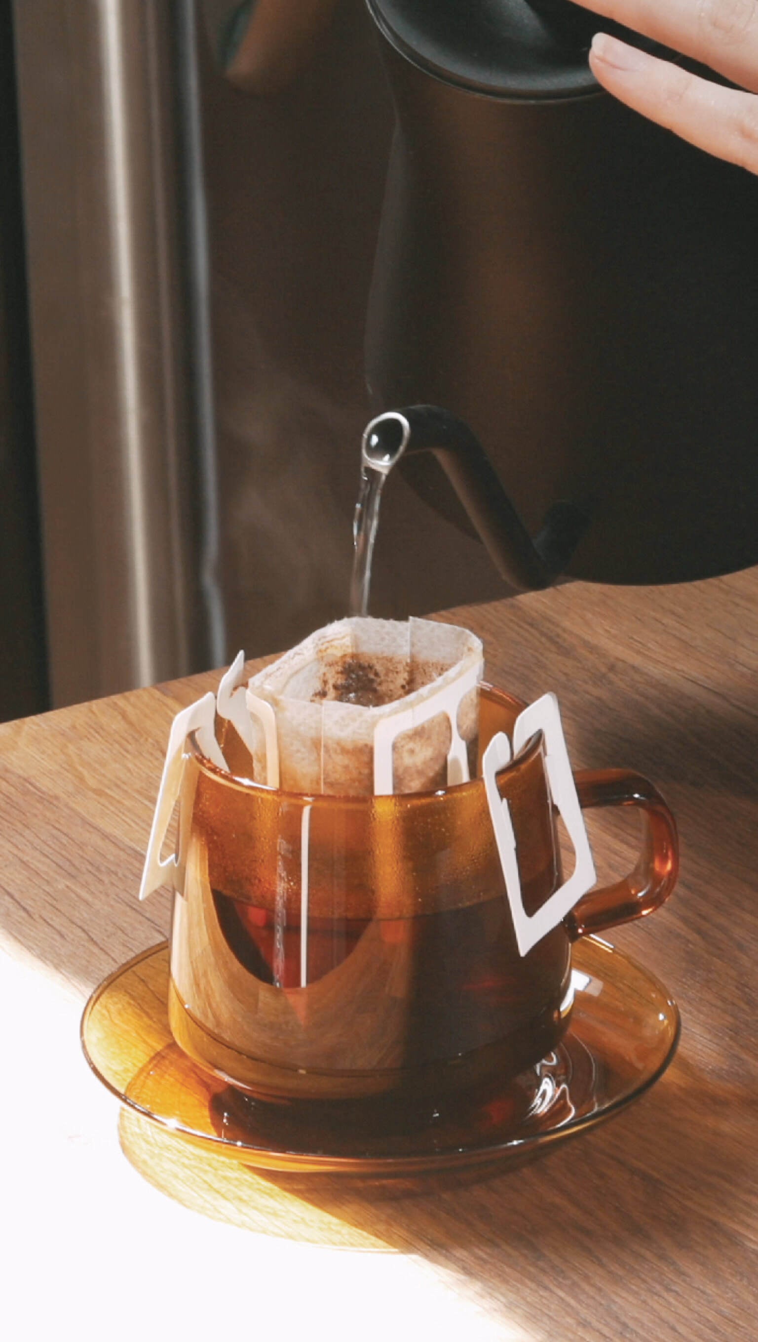 Single cup pour over top